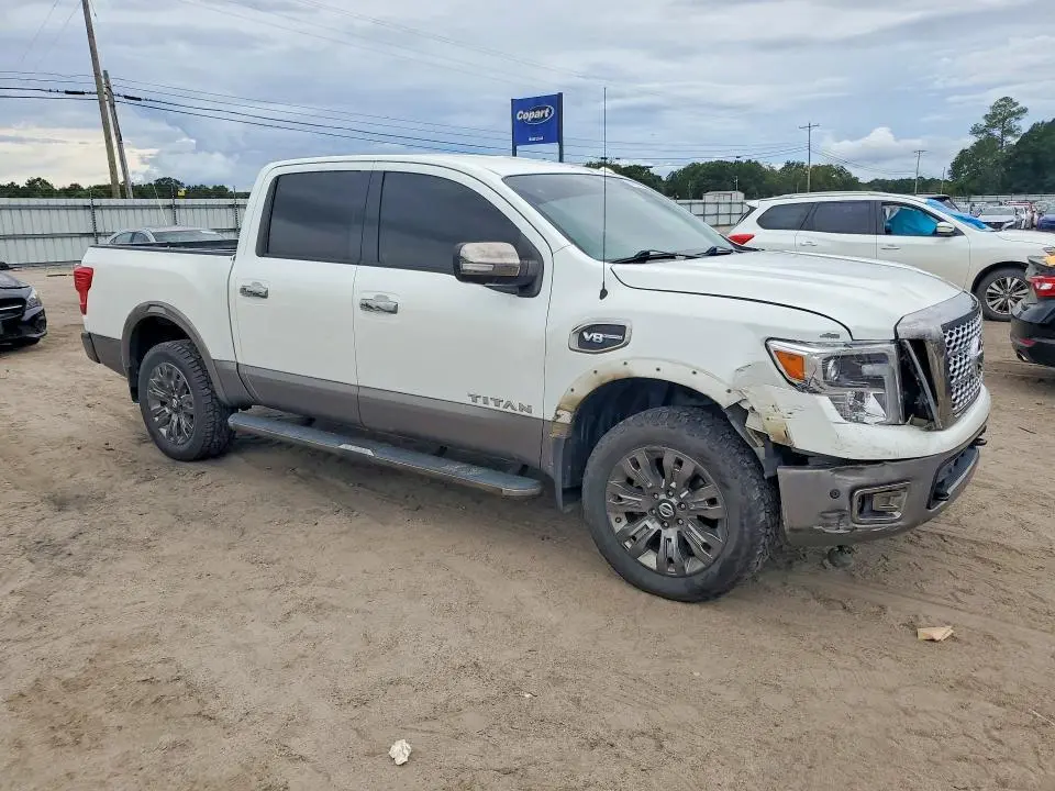 2017 NISSAN TITAN PLATINUM RESERVE  