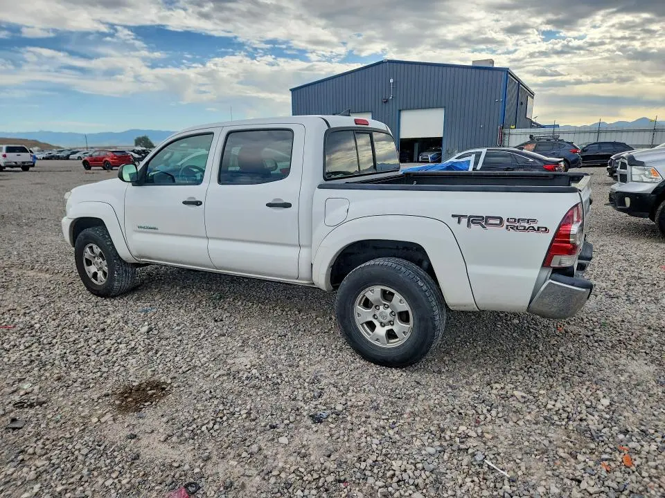 2015 TOYOTA TACOMA V6  