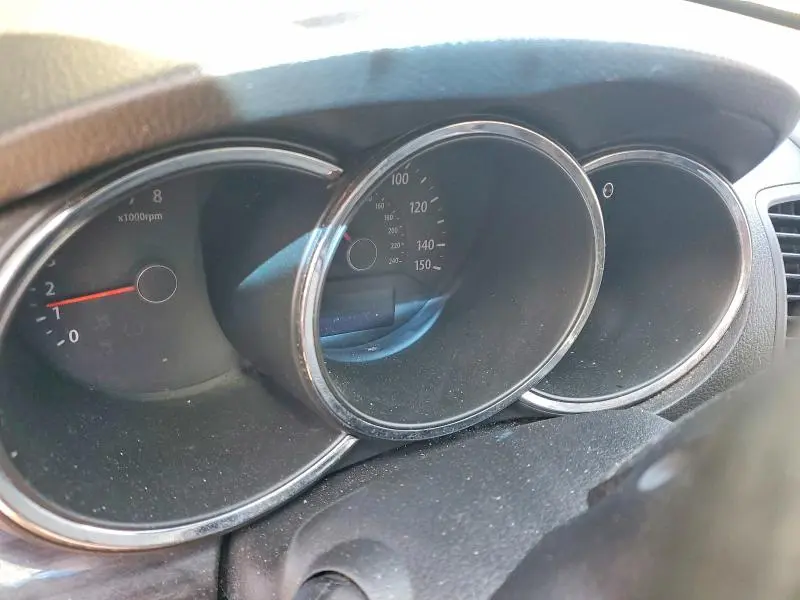 2013 KIA SORENTO LX  