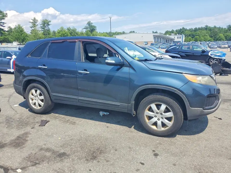 2011 KIA SORENTO LX  
