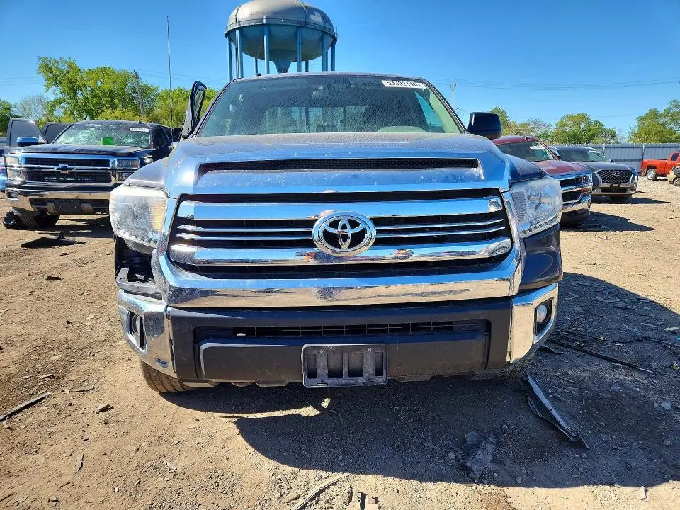 2017 TOYOTA TUNDRA SR5  