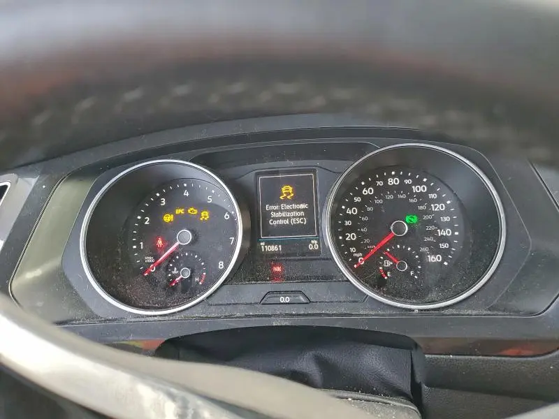 2018 VOLKSWAGEN TIGUAN SE  