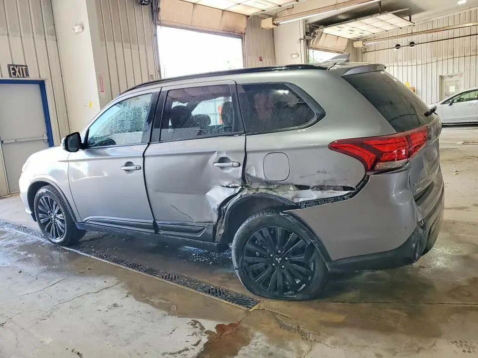 2020 MITSUBISHI OUTLANDER SE  
