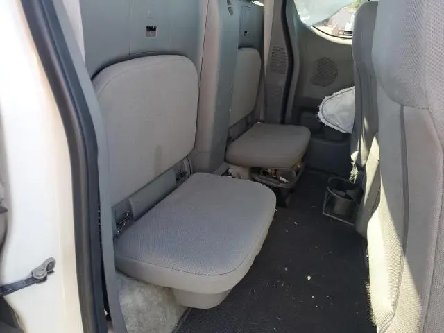 2017 NISSAN FRONTIER S  