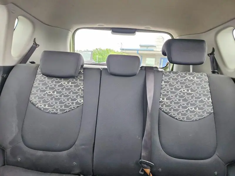2010 KIA SOUL +  