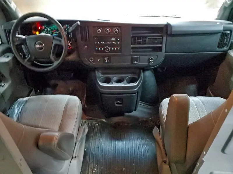 2016 GMC SAVANA G2500  