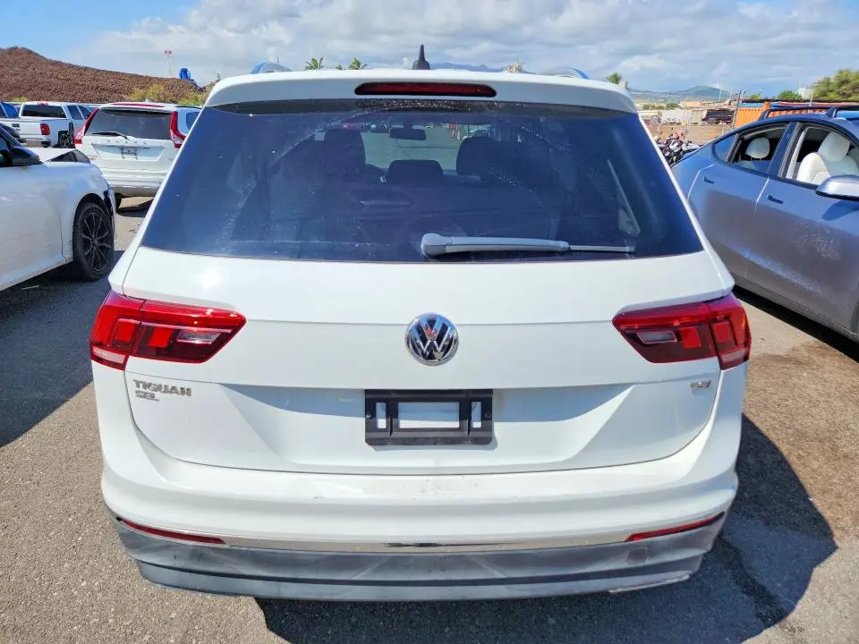 2018 VOLKSWAGEN TIGUAN SE  