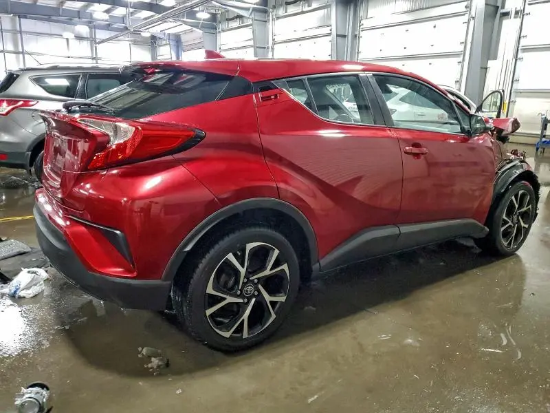 2018 TOYOTA C-HR XLE  