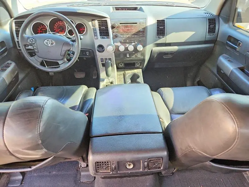 2013 TOYOTA TUNDRA CREWMAX SR5  
