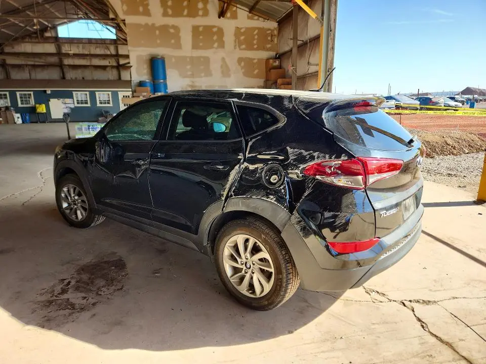 2017 HYUNDAI TUCSON SE  