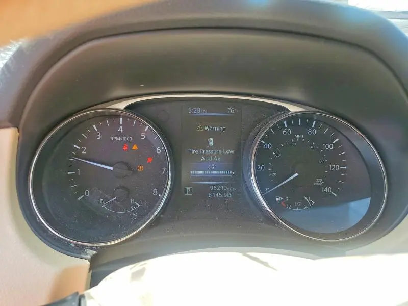 2015 NISSAN ROGUE SV  