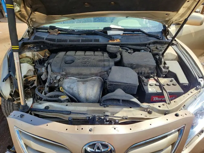 2011 TOYOTA CAMRY LE  