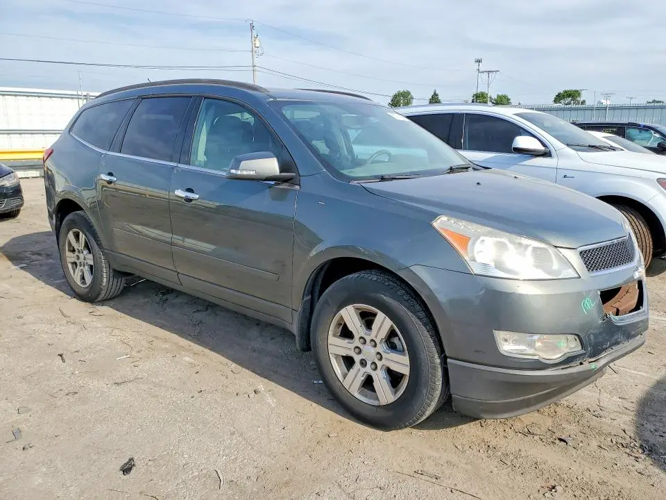 2011 CHEVROLET TRAVERSE LT  