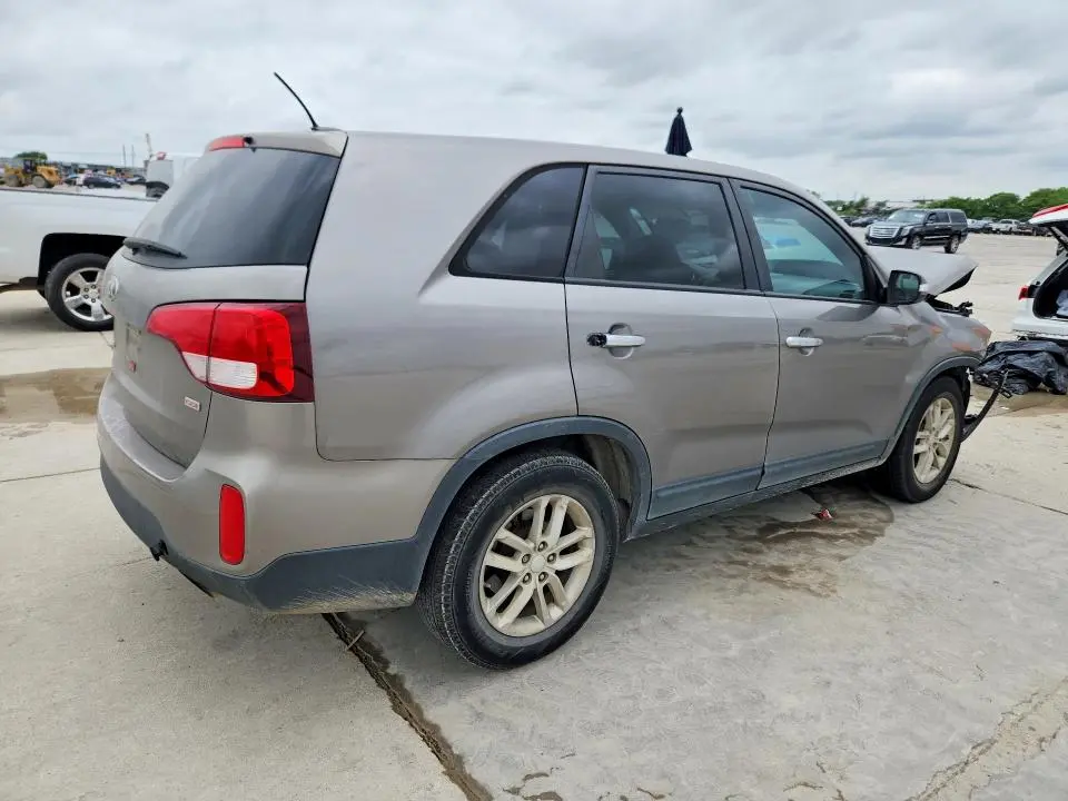 2014 KIA SORENTO LX  