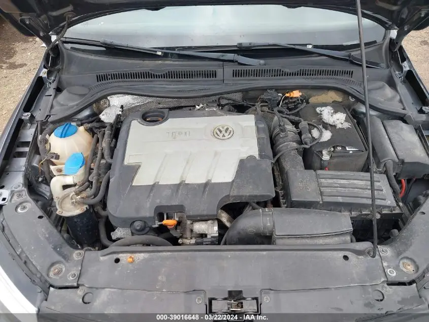 2012 VOLKSWAGEN JETTA 2.0L TDI