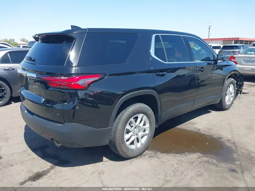 2023 CHEVROLET TRAVERSE FWD LS