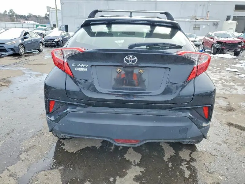 2018 TOYOTA C-HR XLE  