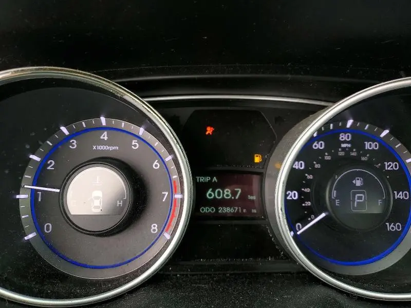 2011 HYUNDAI SONATA GLS  