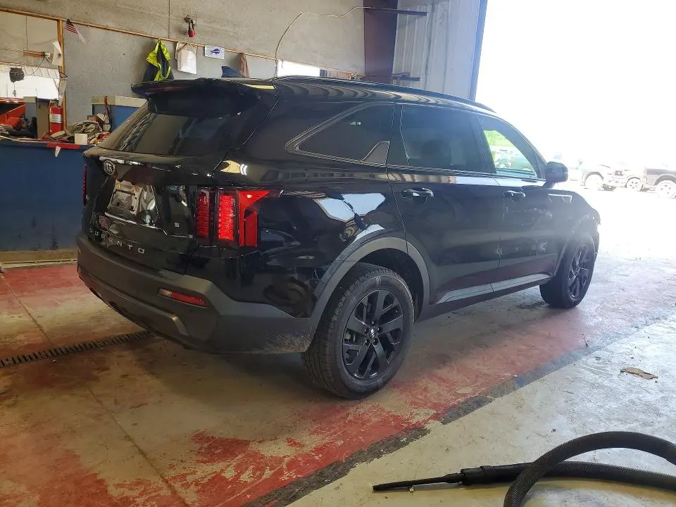 2021 KIA SORENTO S  