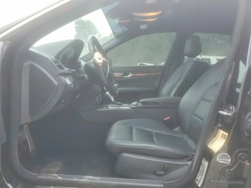 2011 MERCEDES-BENZ C 300  