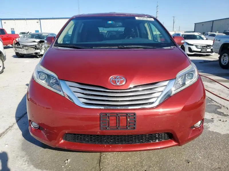 2015 TOYOTA SIENNA XLE  