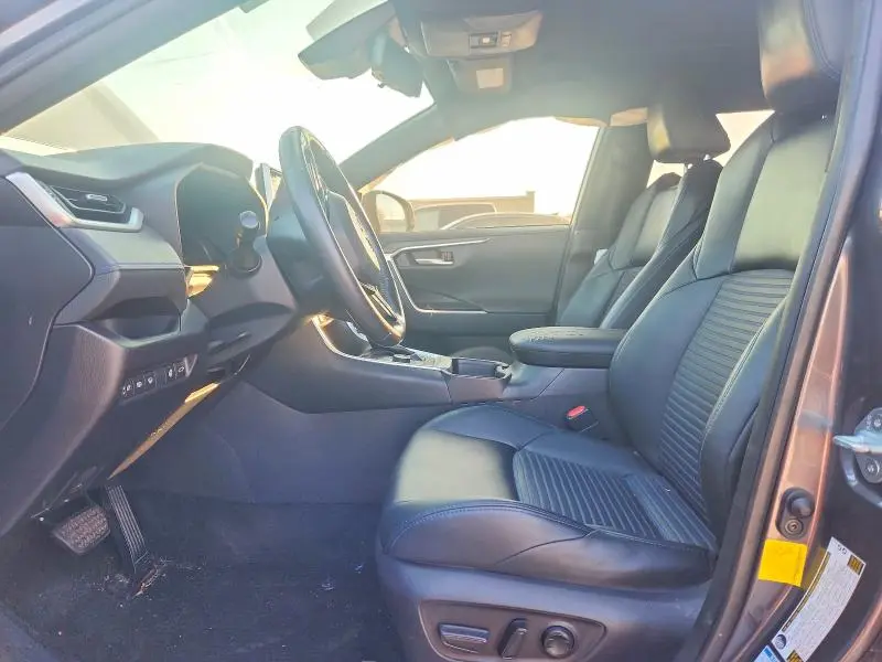 2019 TOYOTA RAV4 XSE  