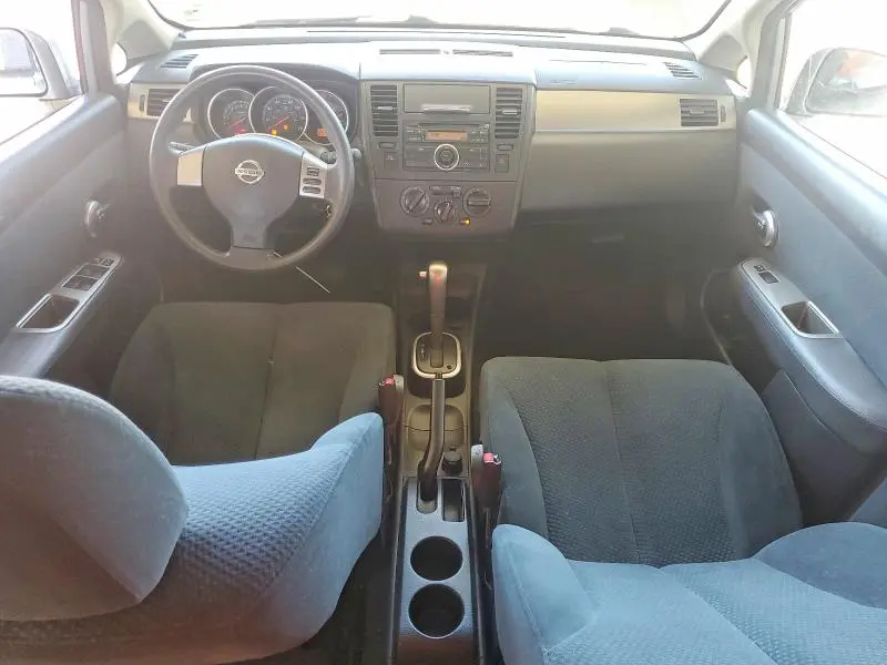 2010 NISSAN VERSA 1.8 S  