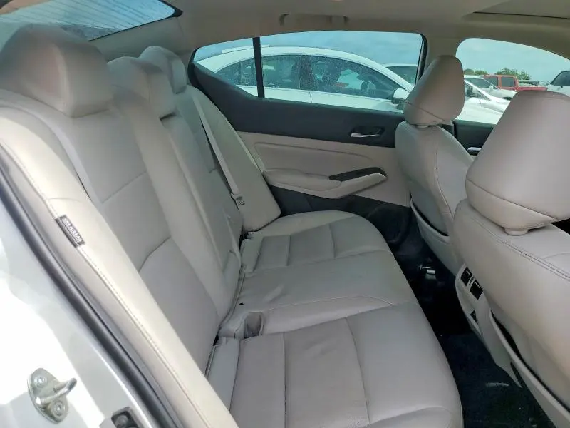 2019 NISSAN ALTIMA SL  