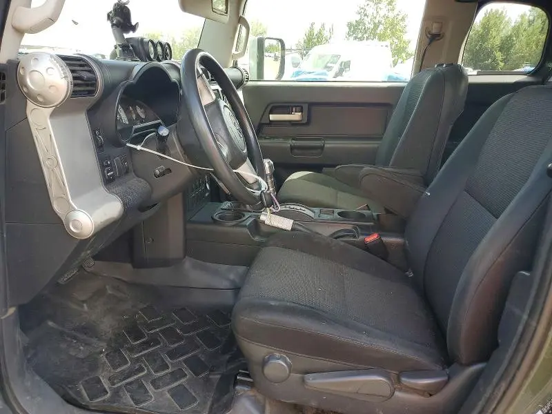 2010 TOYOTA FJ CRUISER   