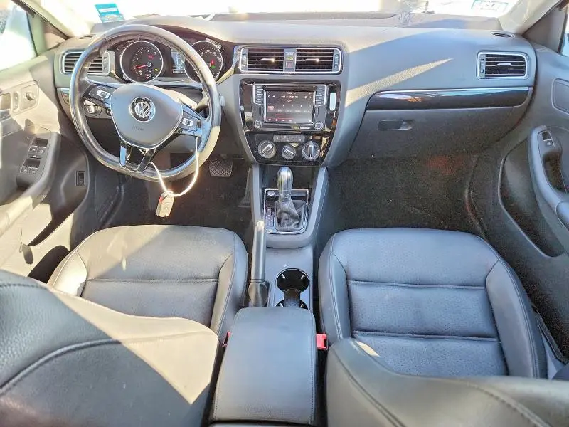 2016 VOLKSWAGEN JETTA SEL  