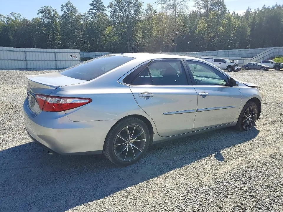 2015 TOYOTA CAMRY XSE V6  