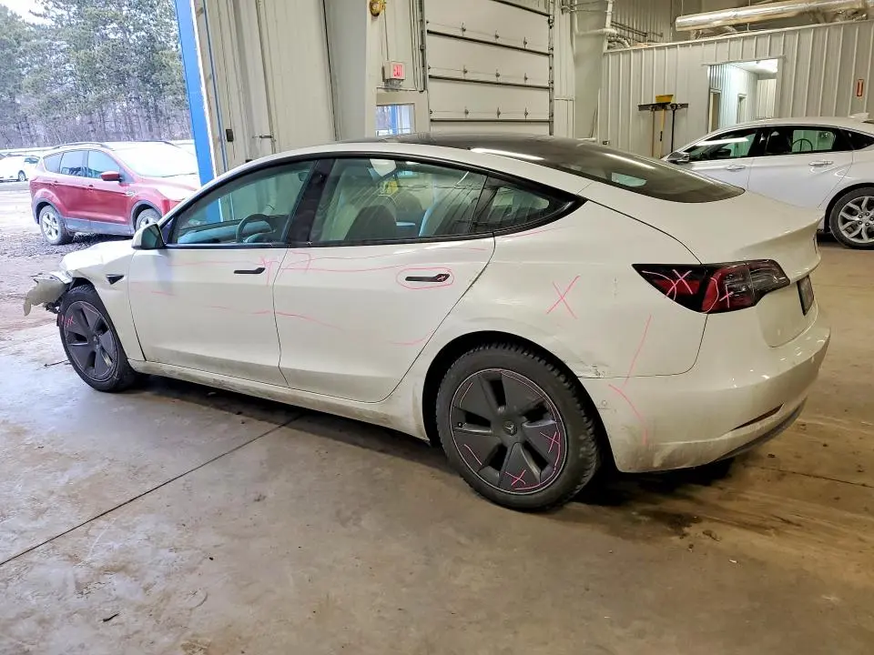 2021 TESLA MODEL 3   