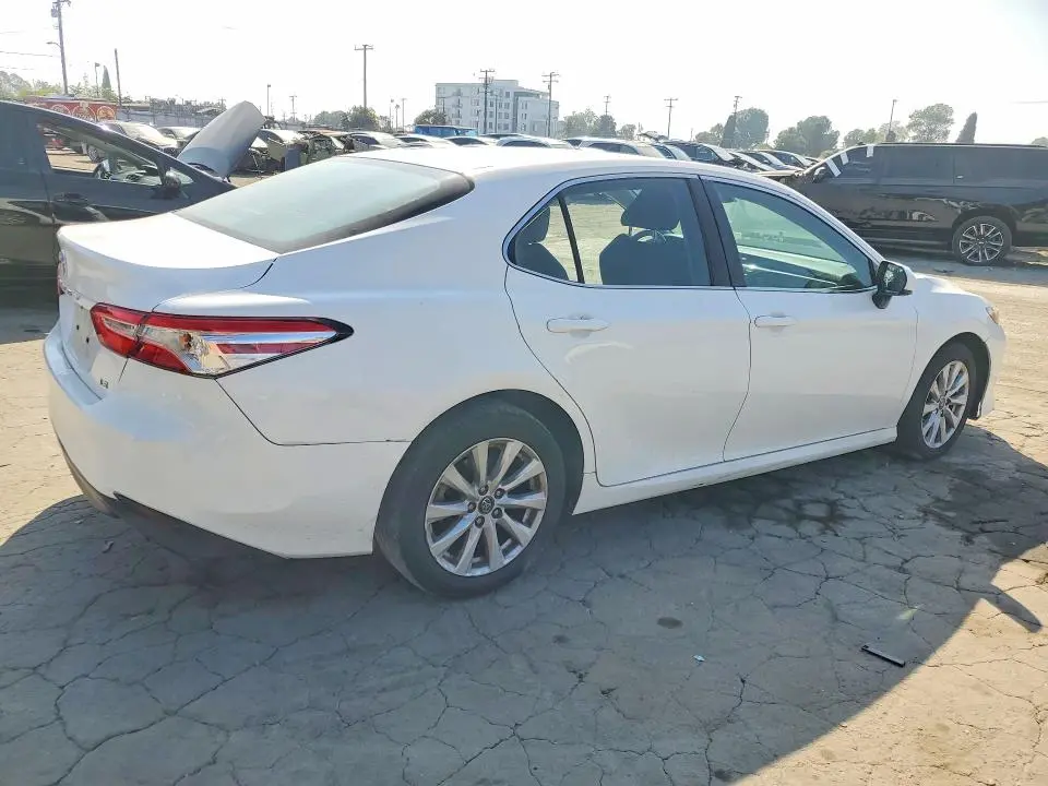 2018 TOYOTA CAMRY LE  