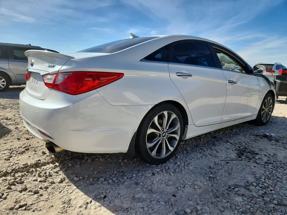 2013 HYUNDAI SONATA SE 2.0T  