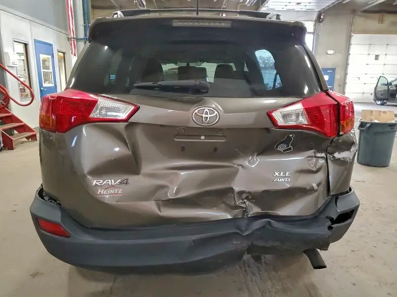 2013 TOYOTA RAV4 XLE  