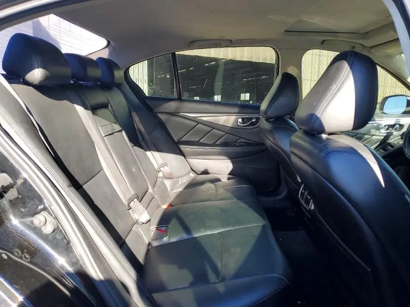 2015 INFINITI Q50 BASE  