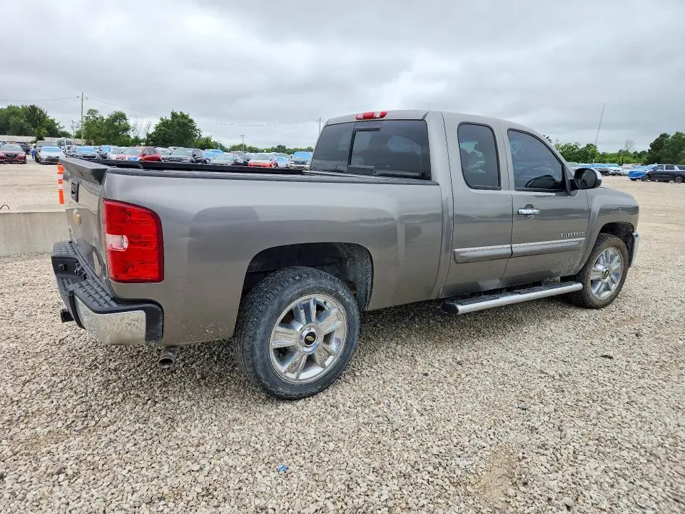 2012 CHEVROLET 1500 SILVE   