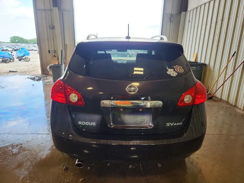 2011 NISSAN ROGUE S  