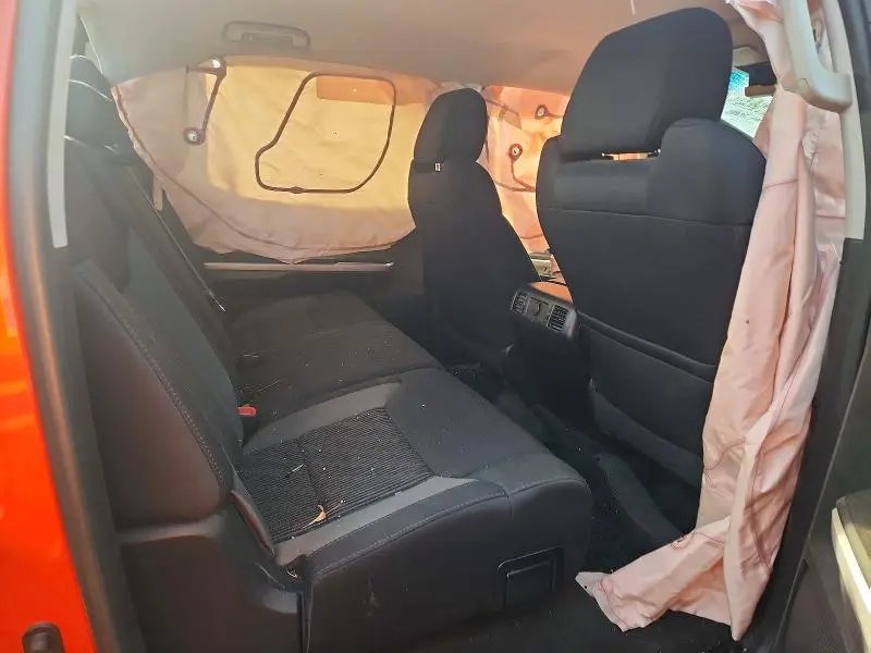 2016 TOYOTA TUNDRA SR5  
