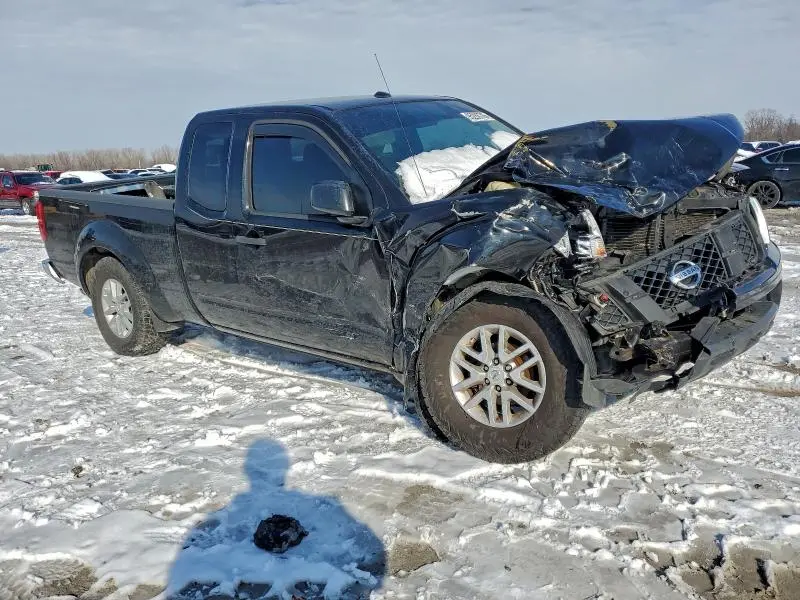 2015 NISSAN FRONTIER S  