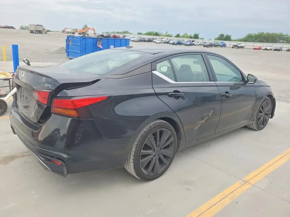 2020 NISSAN ALTIMA SR  