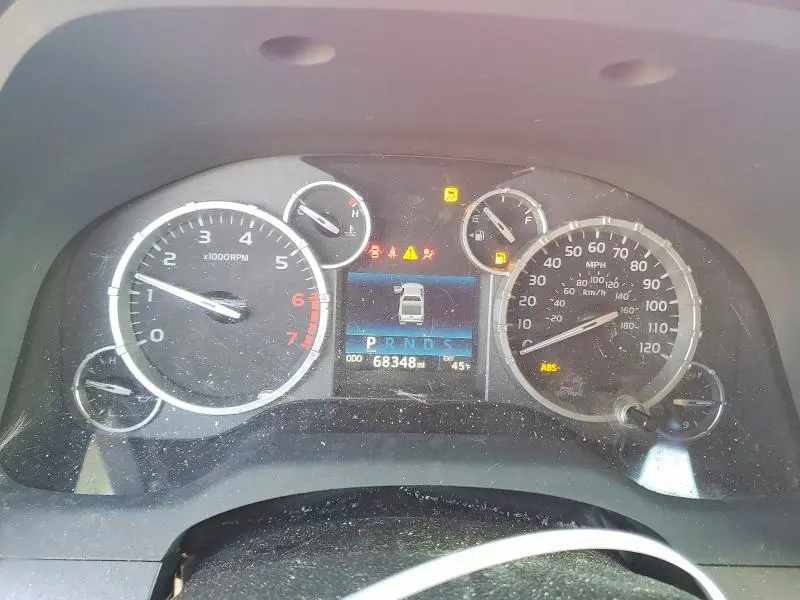 2016 TOYOTA TUNDRA CREWMAX SR5  