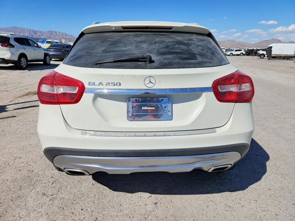 2015 MERCEDES-BENZ GLA 250  