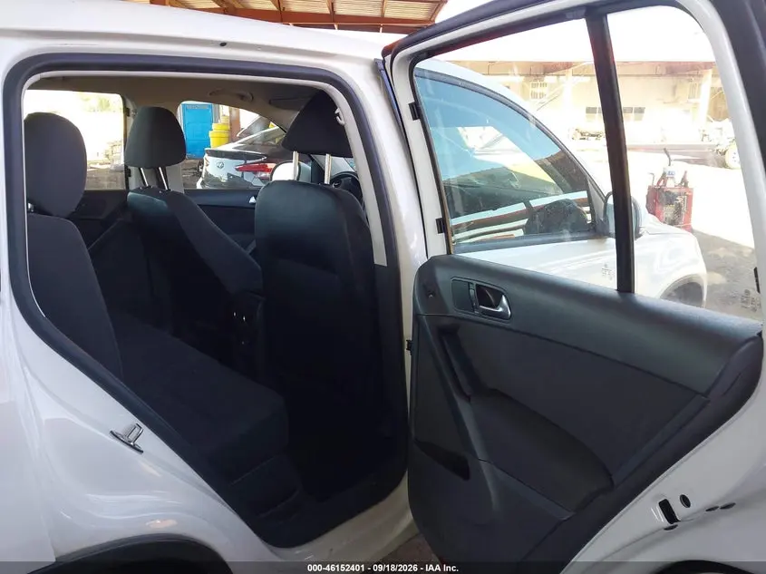 2012 VOLKSWAGEN TIGUAN S