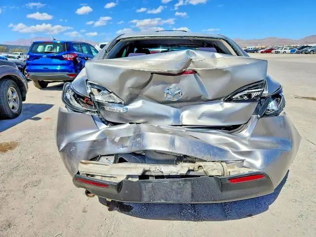 2010 MAZDA 3 I  