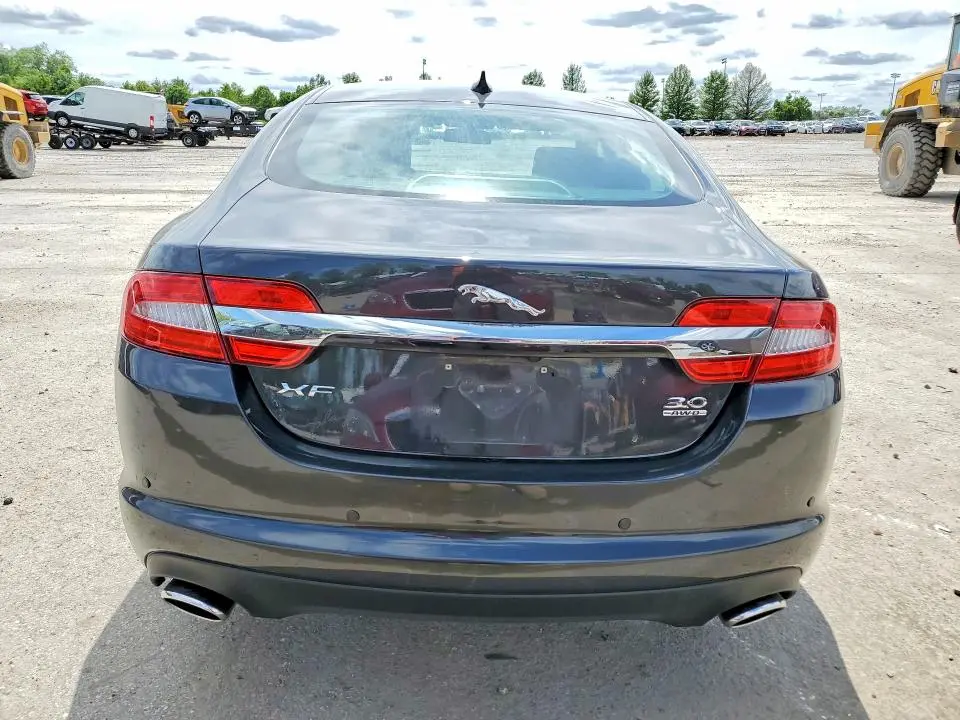 2013 JAGUAR XF   
