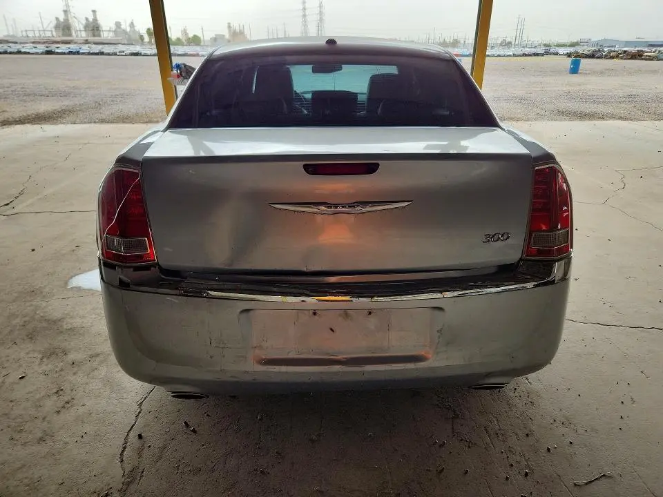 2013 CHRYSLER 300 LIMITED  