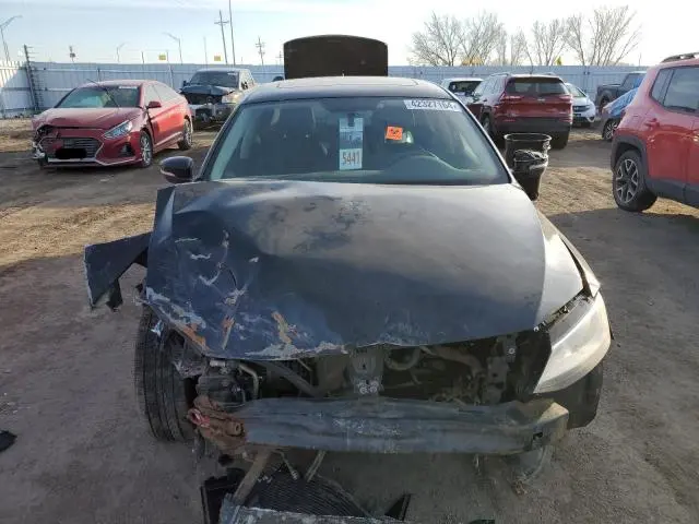 2011 VOLKSWAGEN JETTA SE  