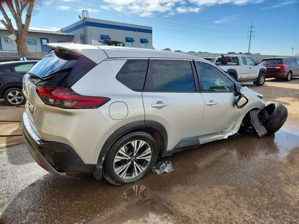 2023 NISSAN ROGUE SV  