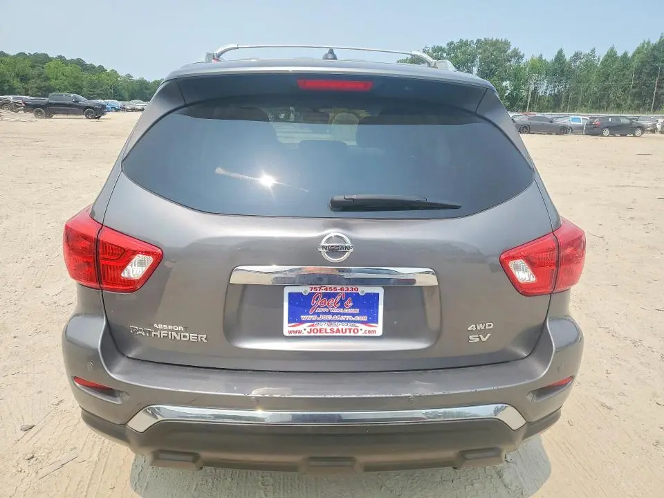 2017 NISSAN PATHFINDER SV  